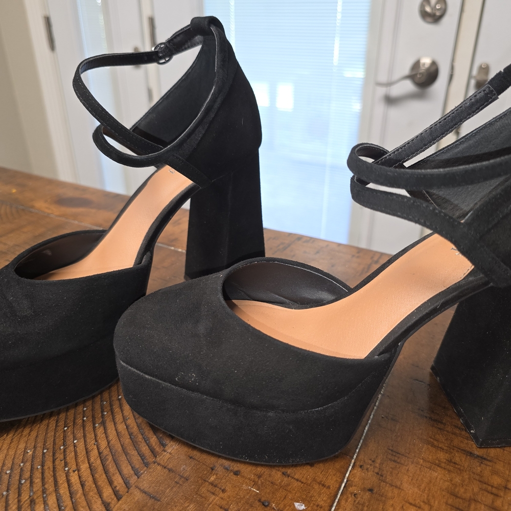 Chelsea & Violet Black Platform Heels with Ankle Strap